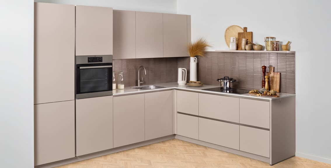 Beige hoekkeuken