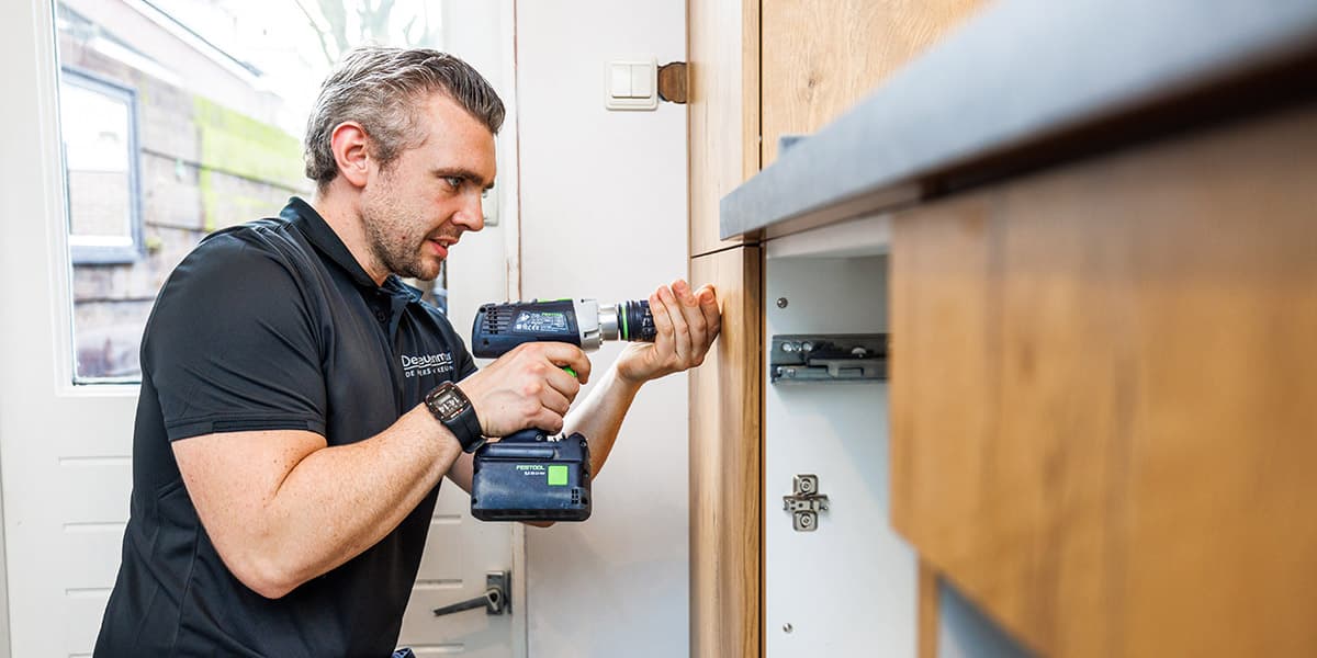 Zelf je eigen keuken plaatsen? Dat kan bij Keuken Kampioen